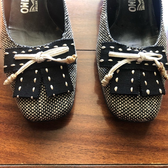 Salvatore Ferragamo bow block heels 8 2A shoes vintage black white classic - Picture 3 of 14